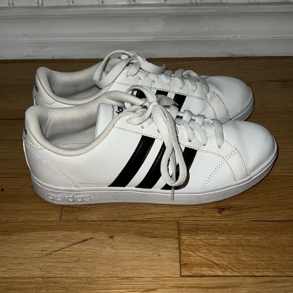 Shoes - Adidas Sneakers